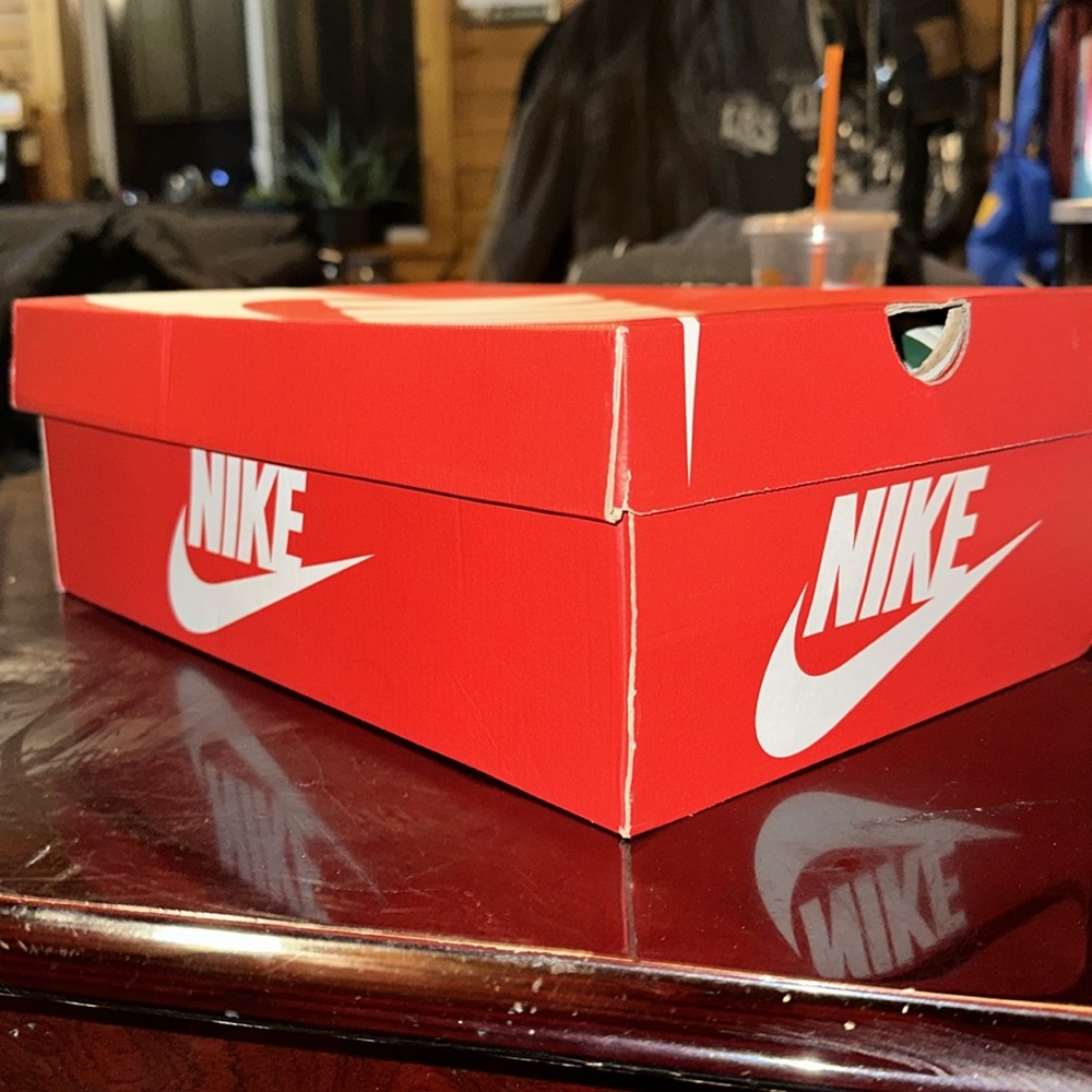Nike dunk Low Retro size 13 M Gorge-Green/Team Red - Picture 5 of 5